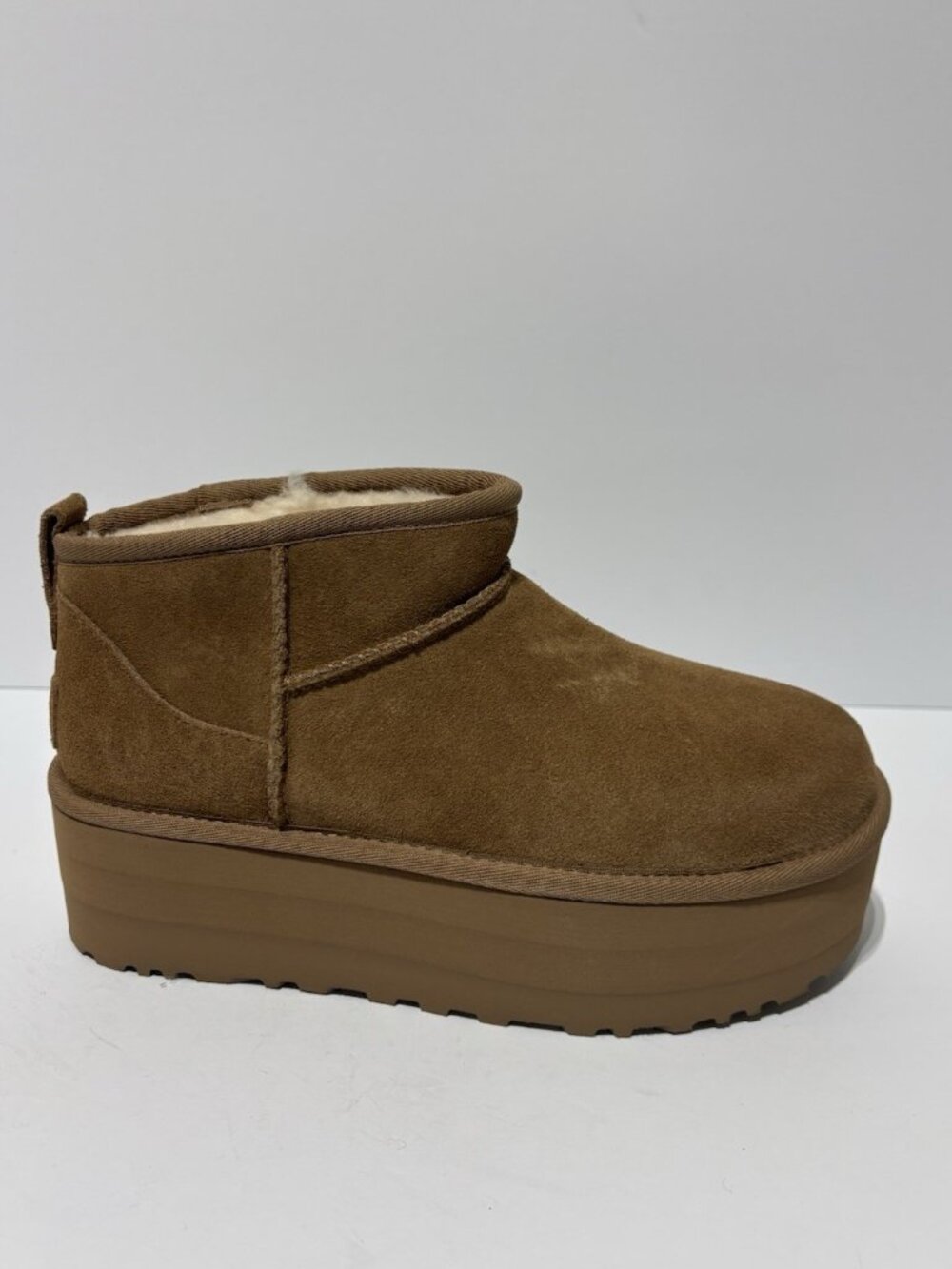 UGG Women’s Classic Ultra Mini Platform Boots Chestnut, Size 7 M